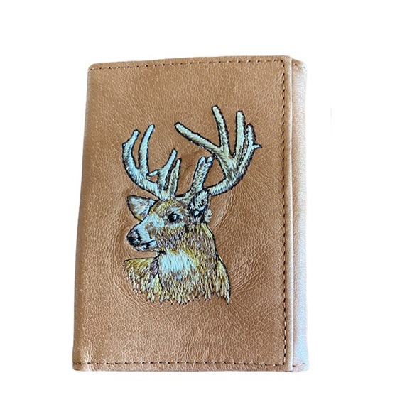 kingport industries Other - men’s deer head embroidered tri fold wallet NWT